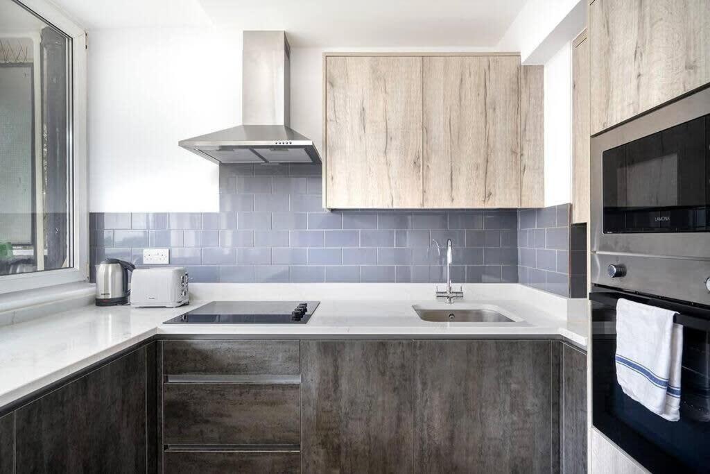 Charming Apartment In The Pleydell Estate Londres Extérieur photo