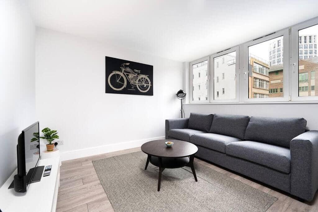 Charming Apartment In The Pleydell Estate Londres Extérieur photo